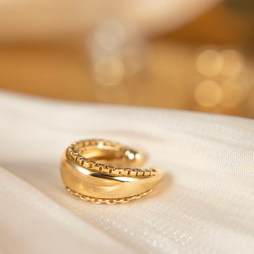 Cable and grid ear cuff